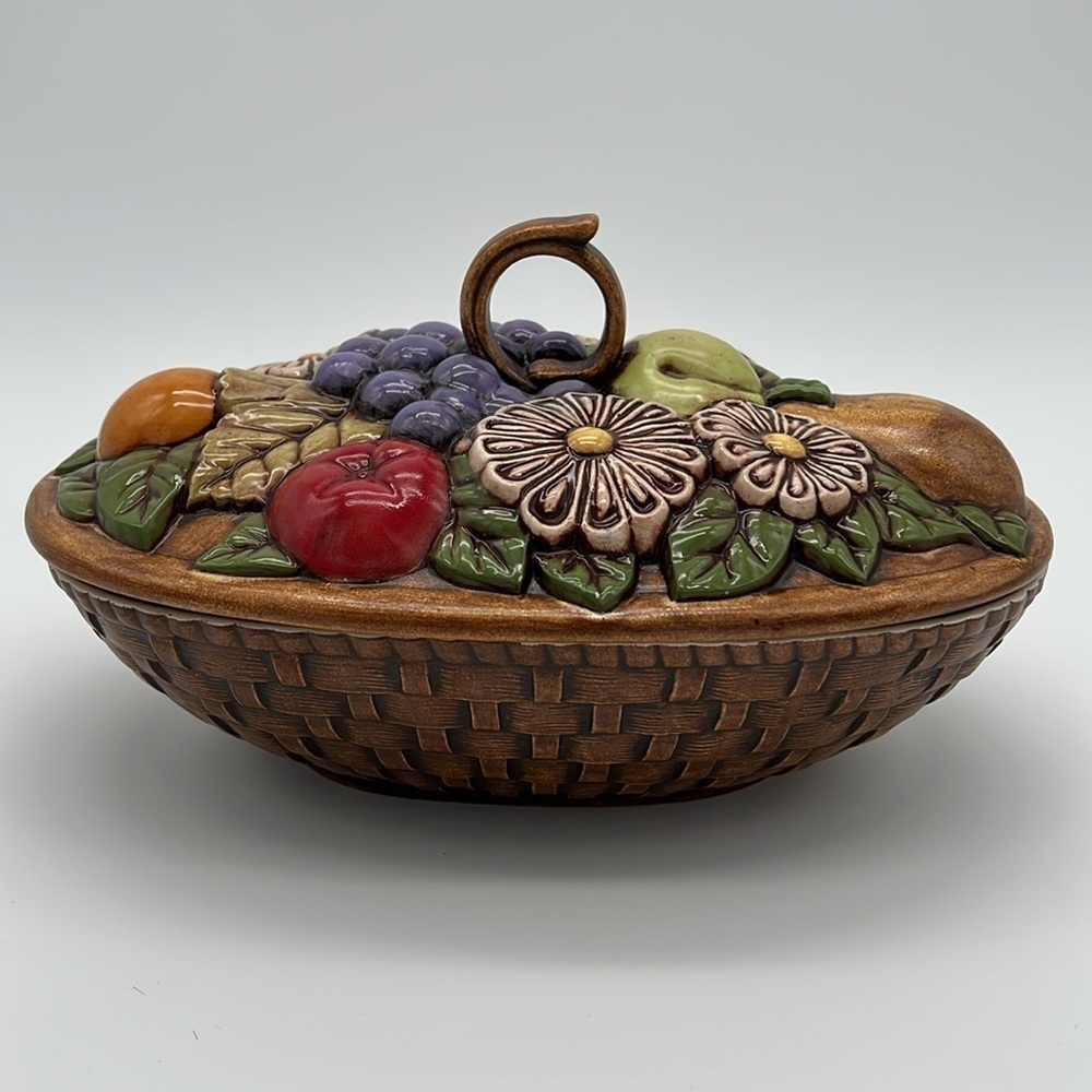 Vintage 1974 ColorfulFruit Basket Painted Ceramic Serving Dish with Lid - Picture 6 of 16